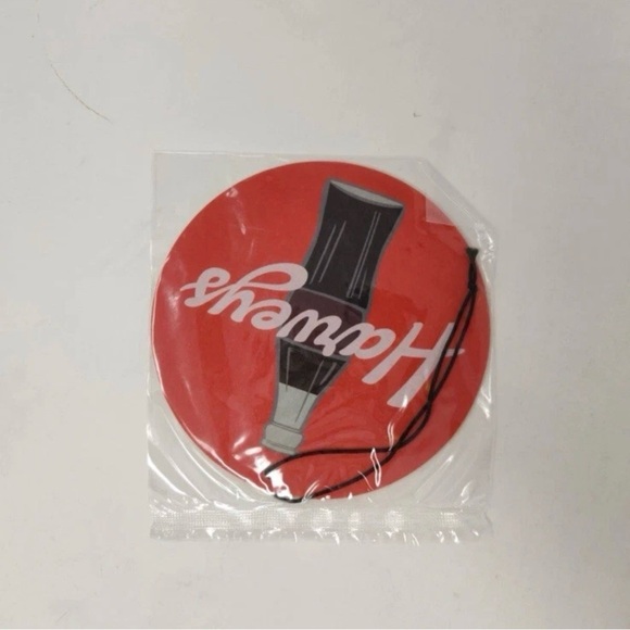 Harvey’s Seatbelt Cherry Coke coin purse / NEW / sealed packaging / cross posted - Picture 7 of 9